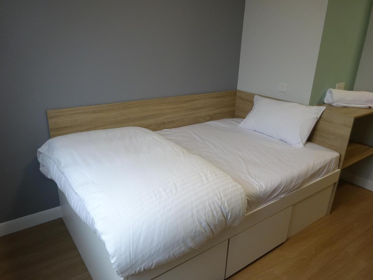 Edinburgh Haddington Place Hostel אדינבורו מראה חיצוני תמונה
